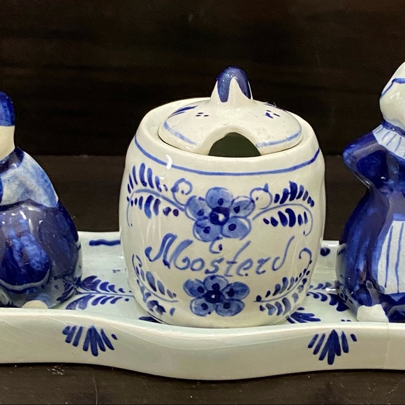 DELFTS Holland Dutch Boy Girl Salt & Pepper Shaker - Picture 4 of 14